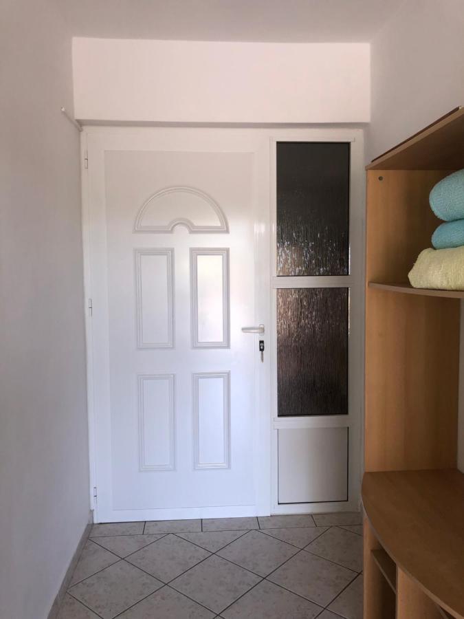 Apartments Damir 2838 Lopar Quarto foto