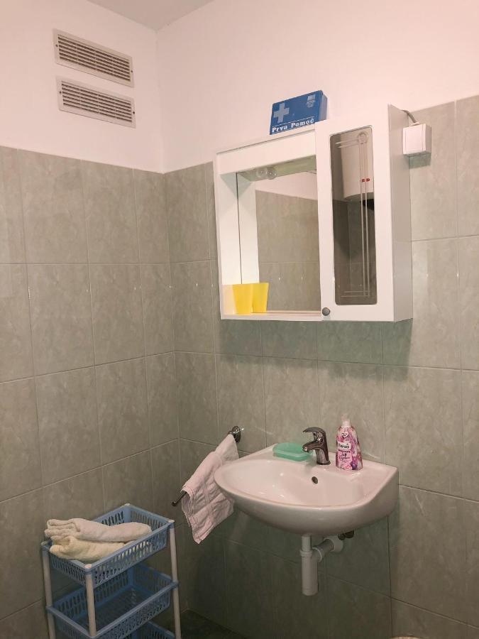 Apartments Damir 2838 Lopar Quarto foto